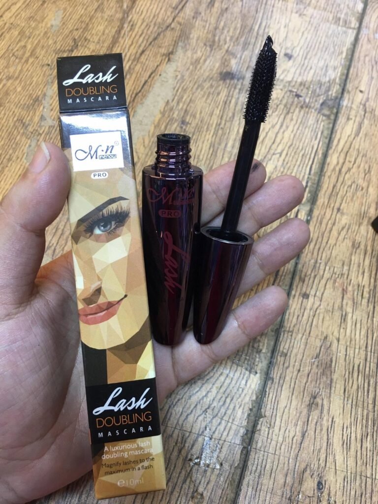 المنارة للهدايا — أدوات تجميل